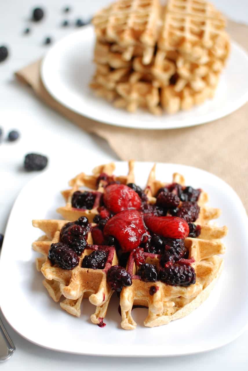 https://www.snackinginsneakers.com/wp-content/uploads/2018/01/Einkorn-Waffles-9.jpg