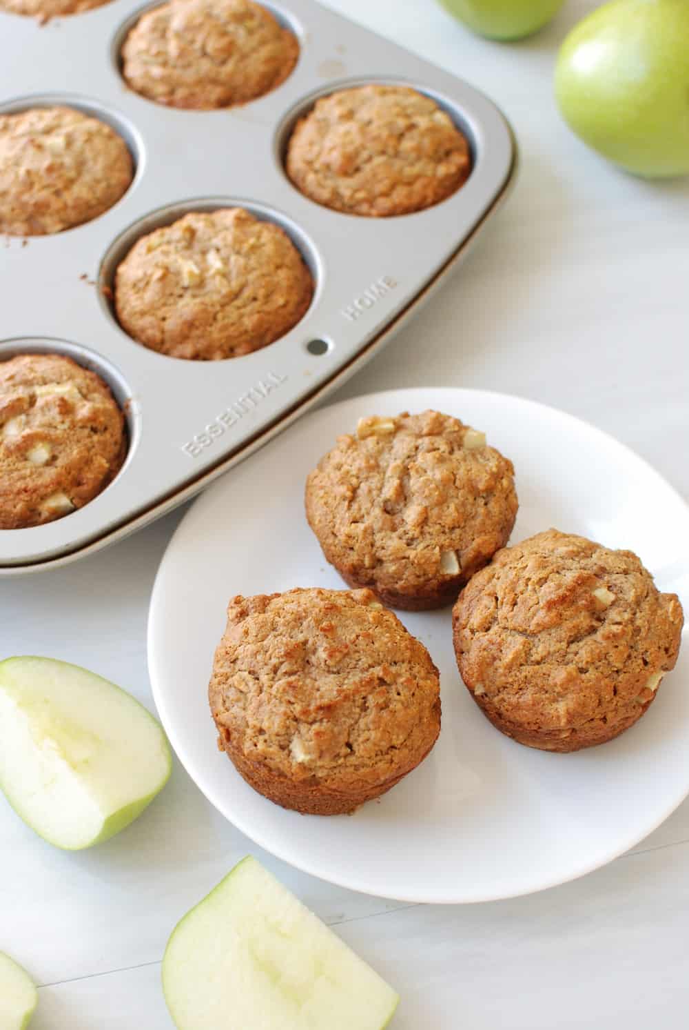 Whole Wheat Vegan Apple Muffins - Snacking in Sneakers