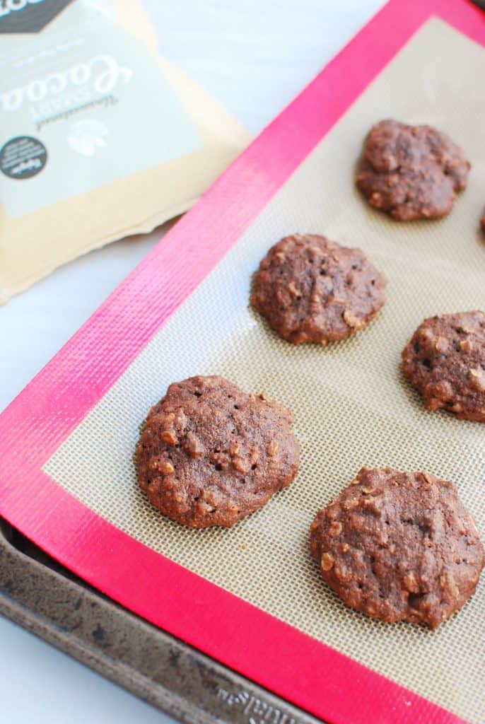 100-Calorie Double Chocolate Banana Cookies - Snacking in Sneakers